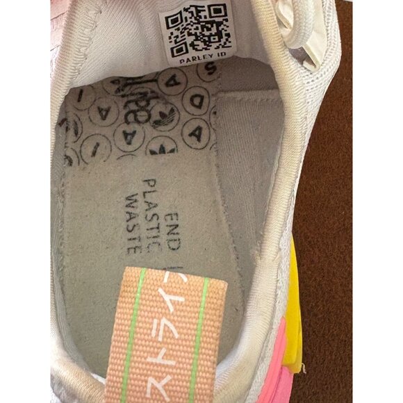 Adidas NMD R1 J White Beam Pink HP7882 Women’s Shoes Size 5.5 Running Walking - Picture 10 of 10